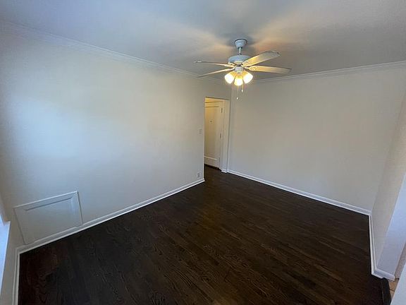 3rd image of 1456 W Winnemac Ave #1F