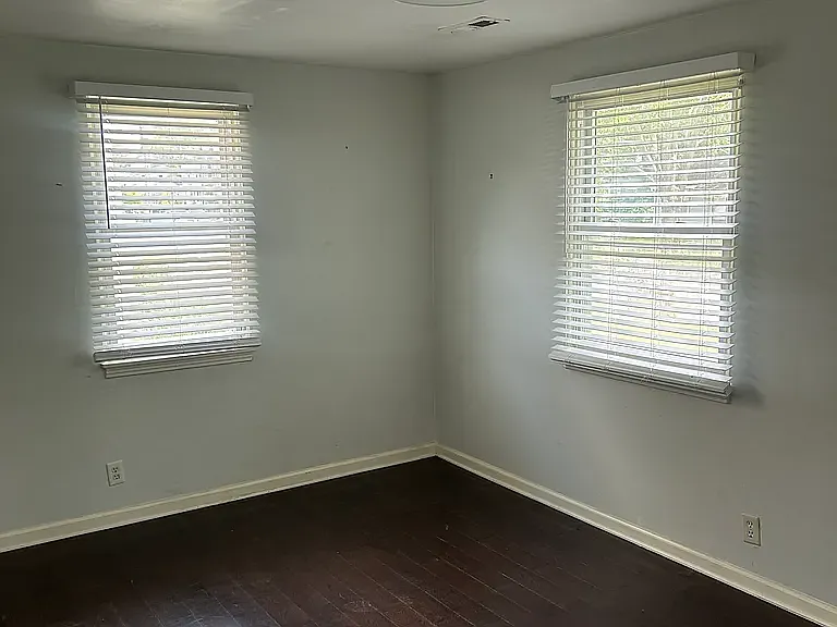 926 Marilyn Rd — Photo 6