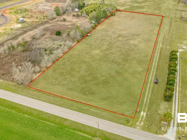 28467 Gardner Rd, Elberta, AL 36530
