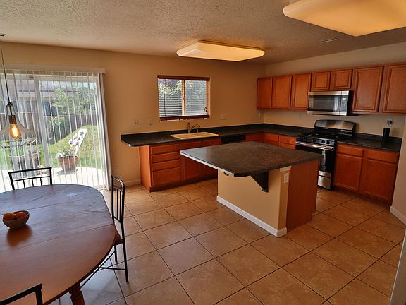 4th image of 10436 Calle Perdiz NW