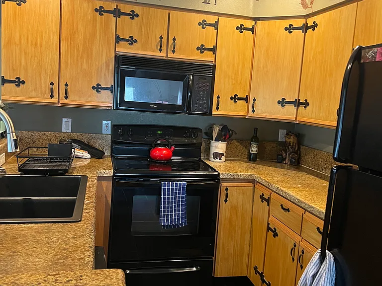 72 Oro Grande Dr #211 — Photo 31