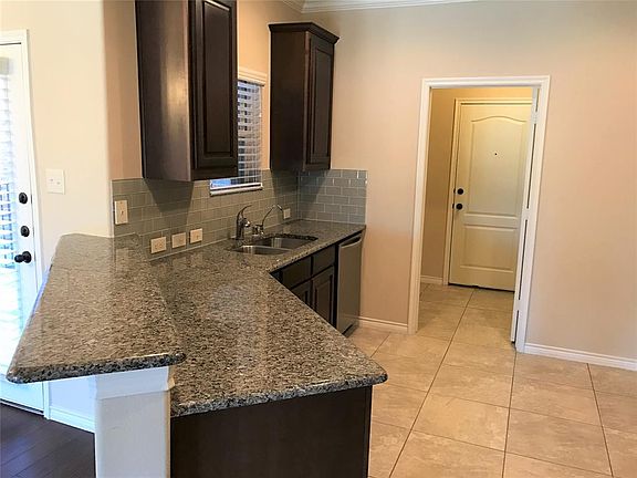 5th image of 4291 Indian Run Dr