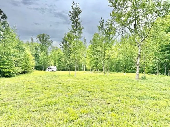 1264 Math Minton Rd, Mammoth Cave, KY 42259