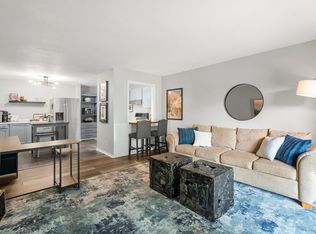 4120 Parklawn Ave APT 231, Edina, MN 55435