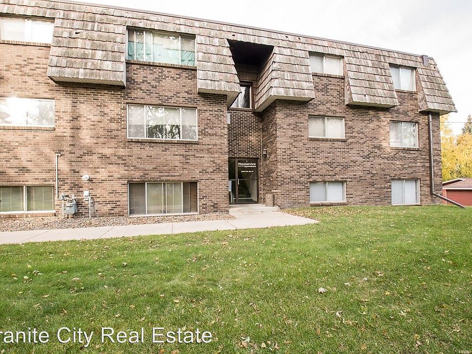 2nd image of 1020 6th Ave N APT 12