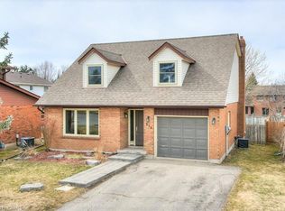 374 Dansbury Dr, Waterloo, ON N2K3B5