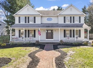 122 Hendrickson Pl, Fair Haven, NJ 07704