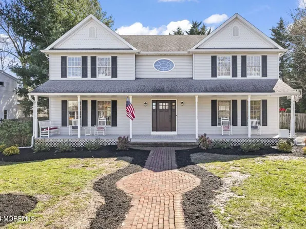 122 Hendrickson Place, Fair Haven, NJ 07704