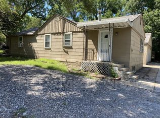 2144 SE Virginia Ave, Topeka, KS 66605