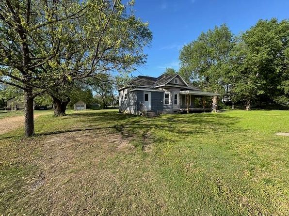 201 E 6th St, Delphos, KS 67436