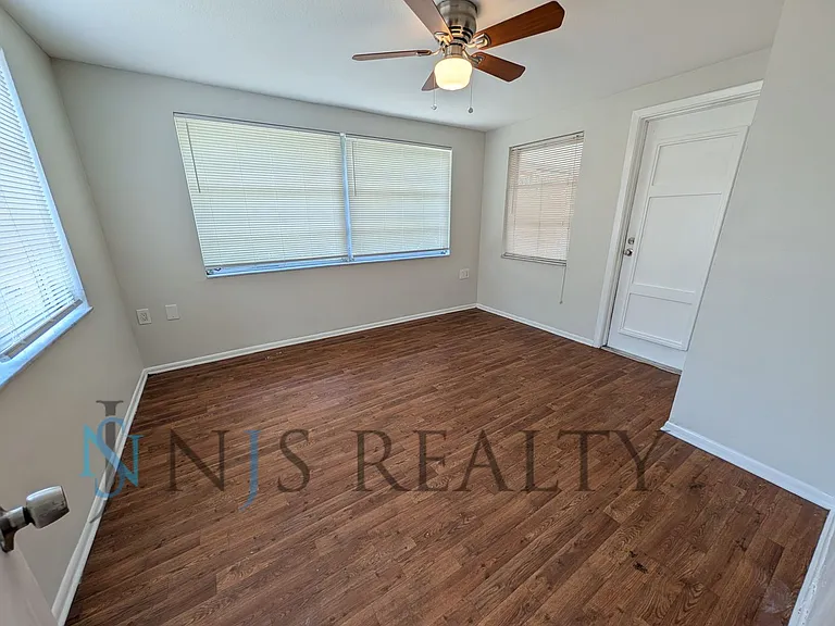 7024 Rockwood Dr — Photo 12