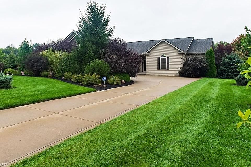 1st image of 5395 Ledge Rock Dr