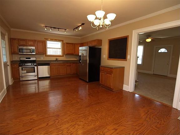 5th image of 1626 Kellywood Ave
