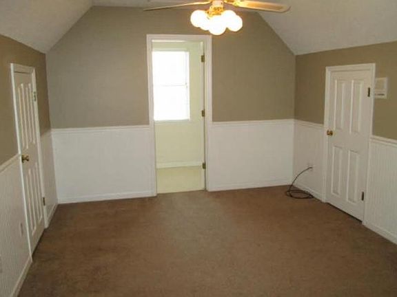 2nd image of 7204 Flagstone Dr