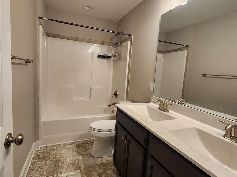 3846 Standardbred Dr — Photo 13