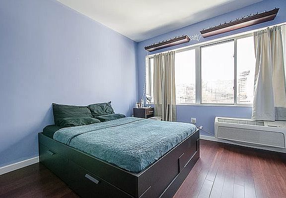 3rd image of 38 Wilson Ave APT 2B