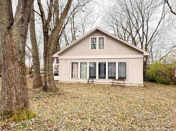 3955 Clover Dr, Newburgh, IN 47630