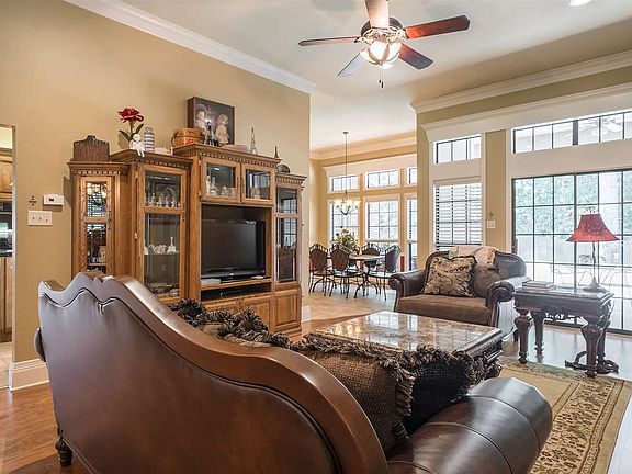 4th image of 1659 Frostwood Dr
