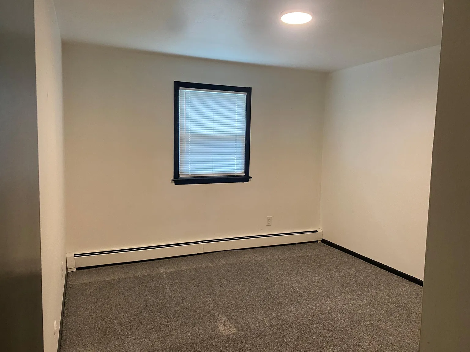 1 bed, 700 sqft, $750 — Photo 4