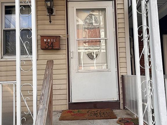 2nd image of 34 S Margaretta St