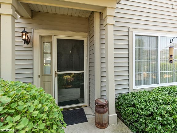 2nd image of 235 Courtland Dr Unit A