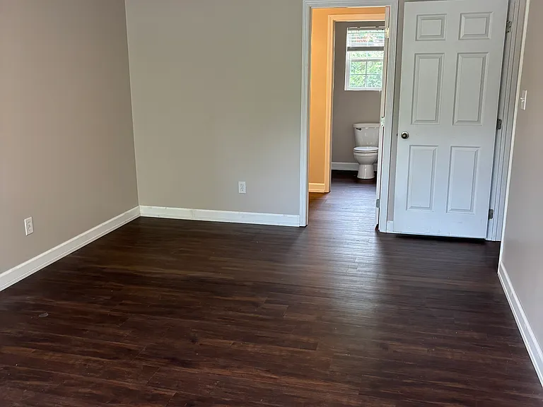 4460 Oakbank Ln — Photo 10
