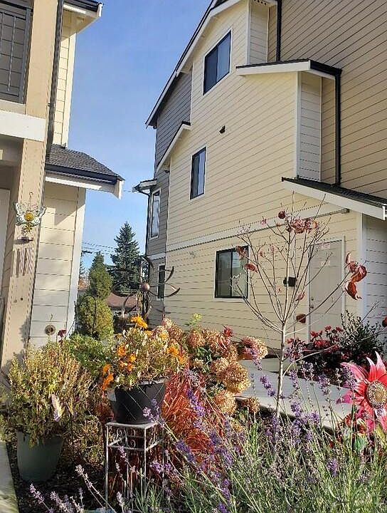 Allenmore Brownstones 2309 S State St WA Zillow