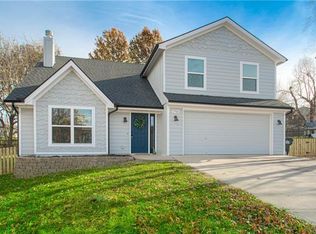 2706 NE Springbrook St, Blue Springs, MO 64014