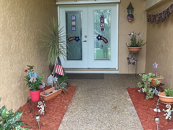 4th image of 1400 NW 94th Ave