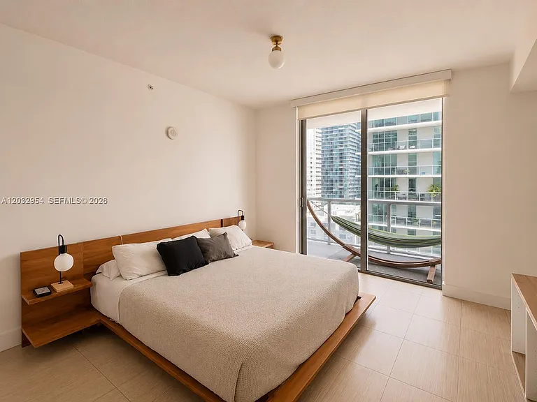 1111 SW 1st Ave #2216 — Photo 2