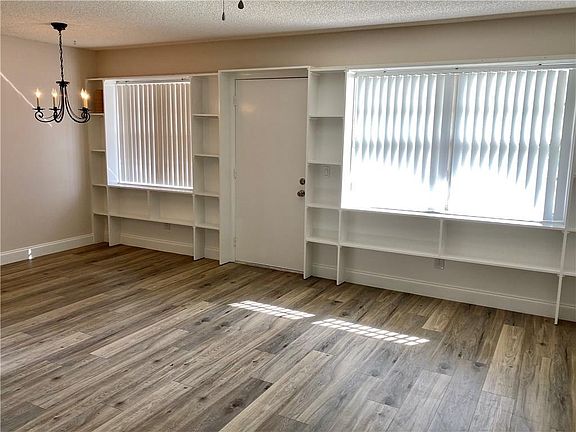 3rd image of 20 Lake Vista Trl APT 105