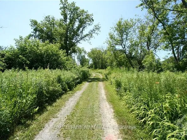 3500 County Road 8 Rd, South Dundas, ON K0C 1H0