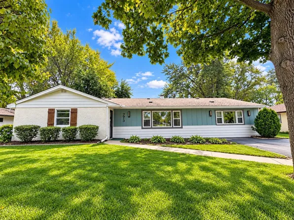 7913 5th St NE, Spring Lake Park, MN 55432
