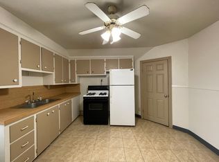 535 Park Ave Floor 2, Cranston, RI 02910