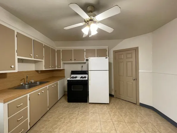 535 Park Ave Floor 2, Cranston, RI 02910