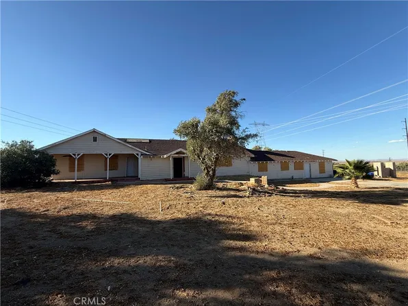 8539 W Avenue L, Lancaster, CA 93536