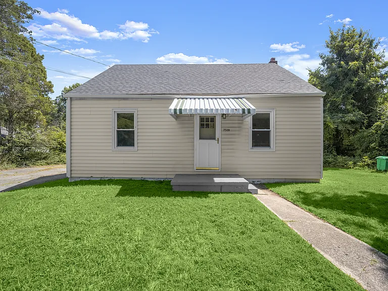 7520 Burgess Ln — Photo 26