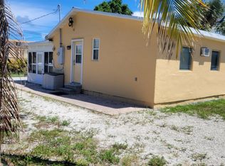 7824 Loomis St, Lake Worth, FL 33462
