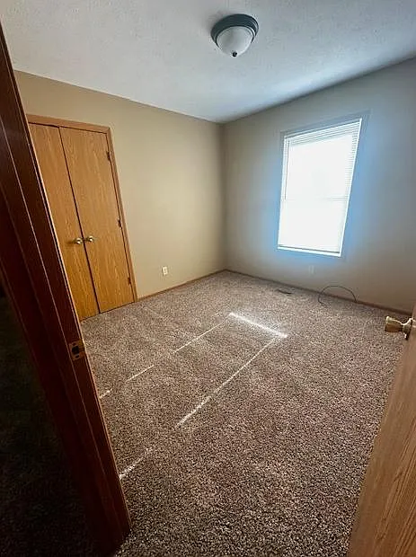 Unit Photo - 2429 Elm St