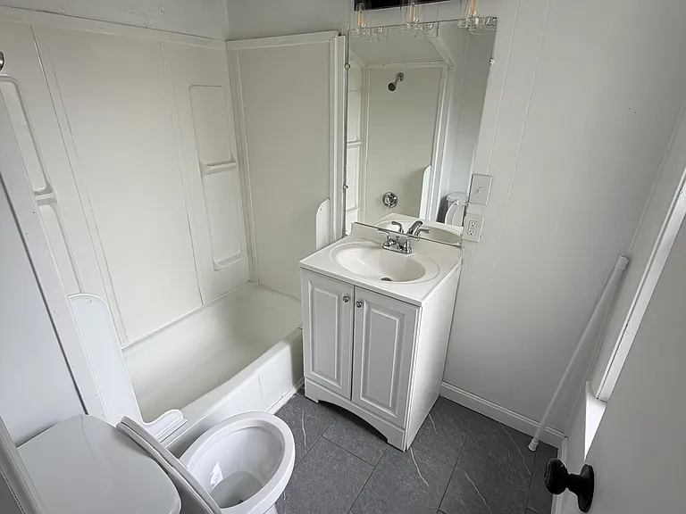 2205 S Main St #3S — Photo 9