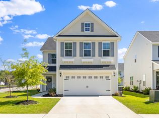 101 Guernsey Ln, Summerville, SC 29483