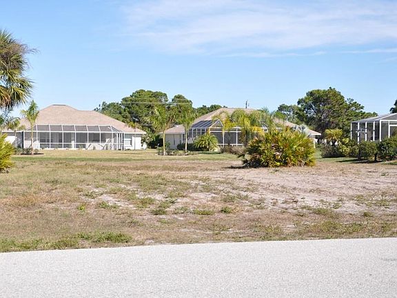 3rd image of 23 White Marsh Ln