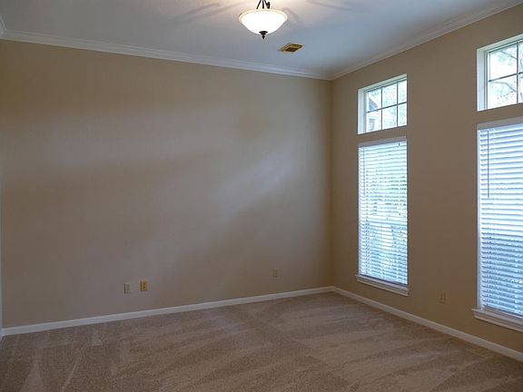 3rd image of 4507 Colony Hills Dr
