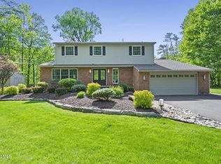 207 Swift Rd, Voorheesville, NY 12186