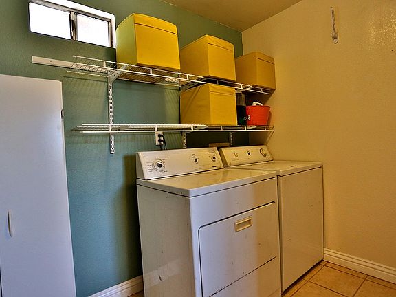 5th image of 6151 Camphor Ave