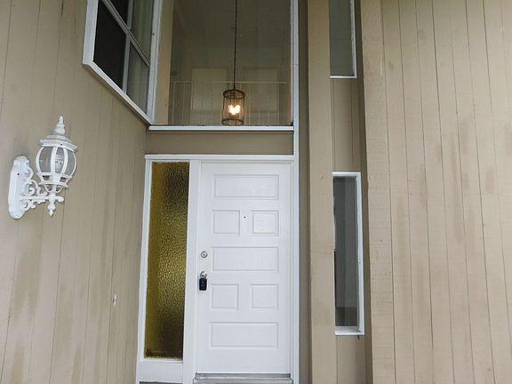 3rd image of 14662 Alder Ln