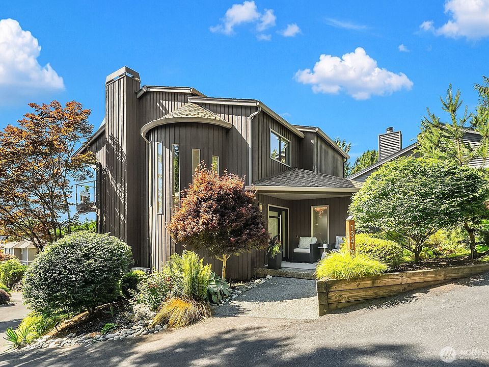 1st image of 13419 Holmes Point Drive NE