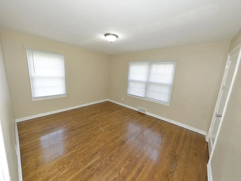 6127 Shillington Dr — Photo 11