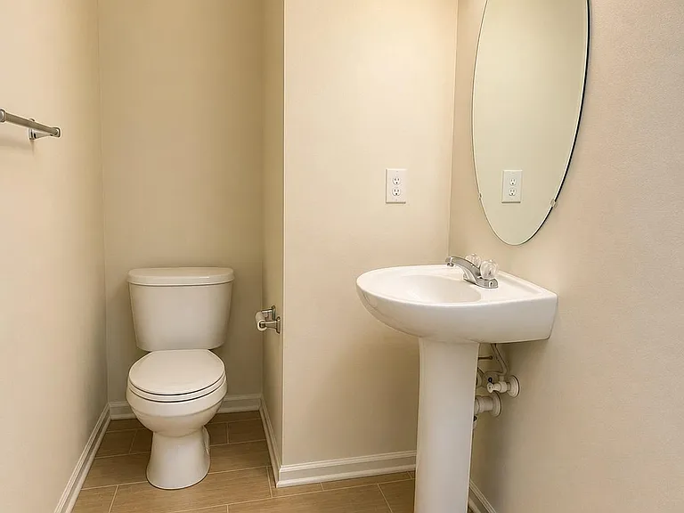 1124 Hampton St — Photo 7