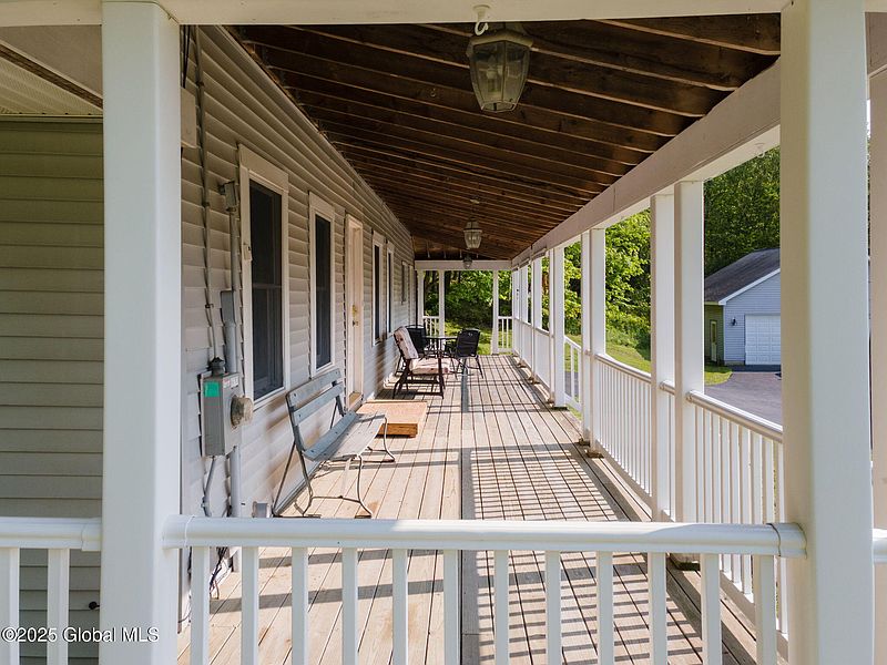 5th image of 57 Gettle Road